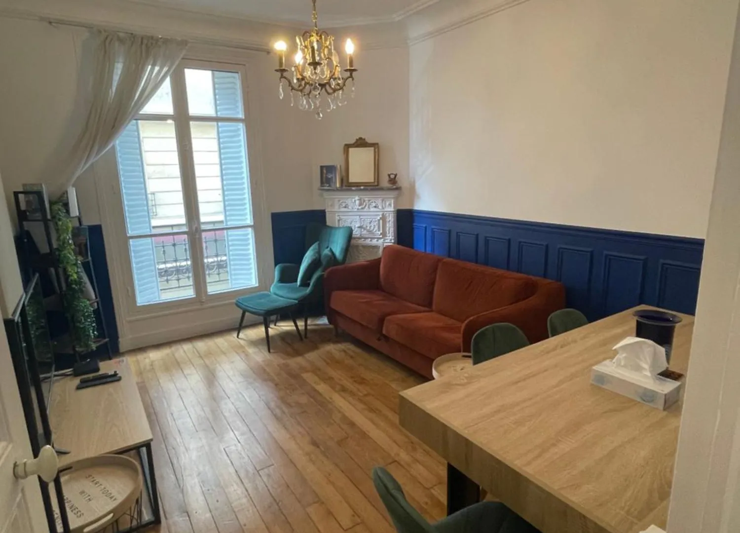 Large Family Typical Parisian Appartment Paris